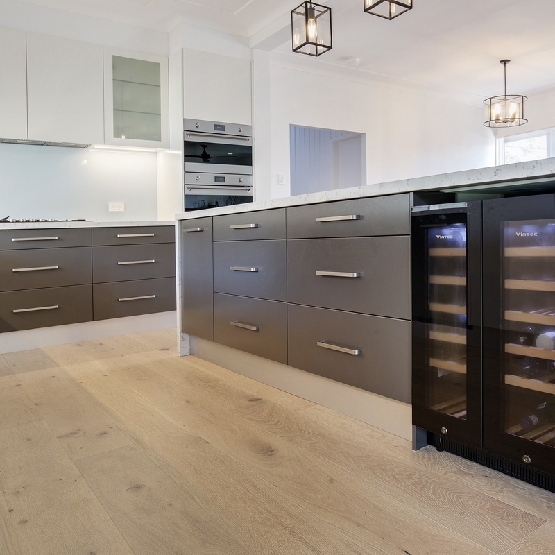 Tủ bếp Melamine màu xám đen và trắng chống đổ Cửa mô-đun RTA bằng gỗ