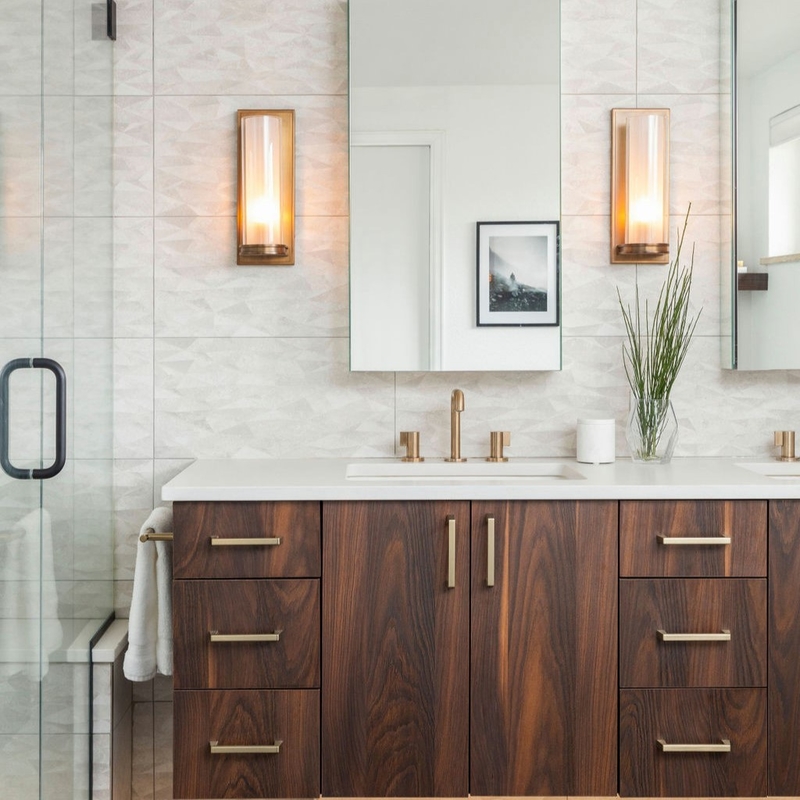 Gương hình chữ nhật Bộ phòng tắm bằng gỗ Ván gỗ Veneer Phòng tắm sang trọng hiện đại Vanity với bồn rửa