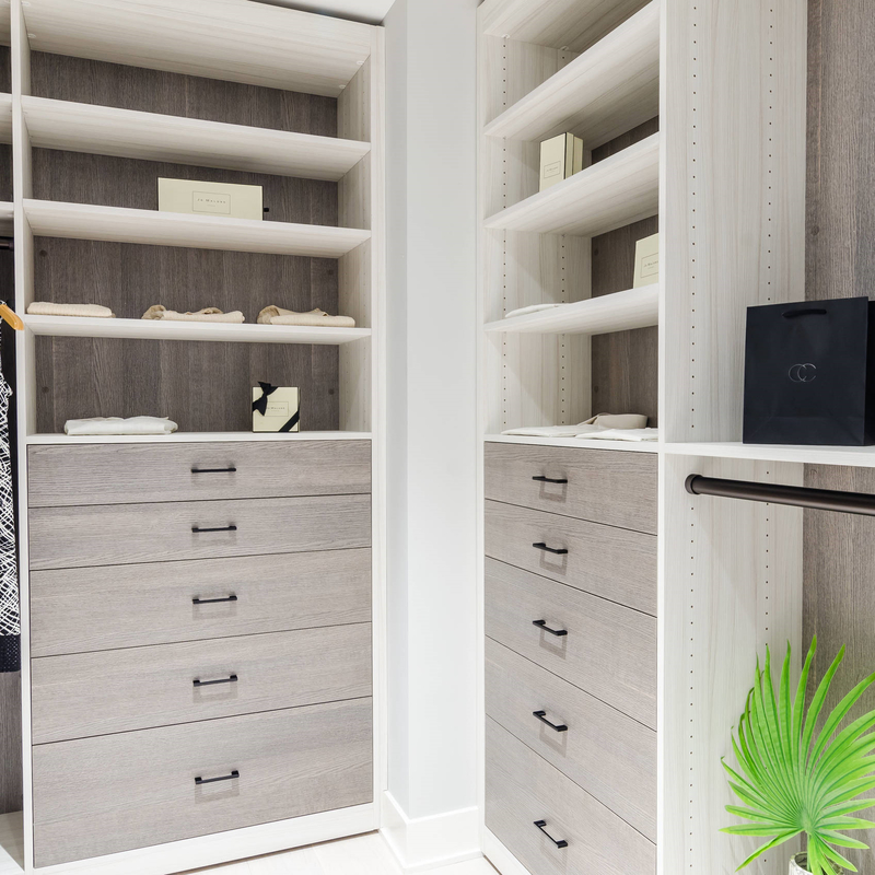 U Shape Matte Grey Melamine đi qua tủ quần áo Lối đi bằng gỗ trong kho chứa áo choàng