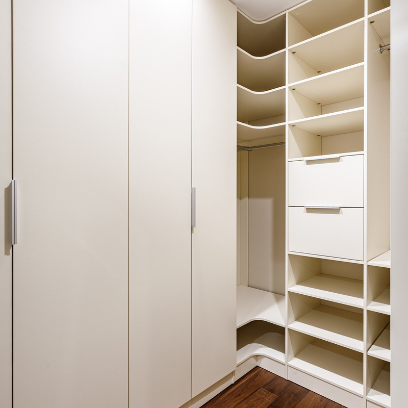 U Shaped Walkin Closet hiện đại Bộ lưu trữ Ardrobe Nhiều màu sắc Trắng Đen Hải quân Xanh Melamine
