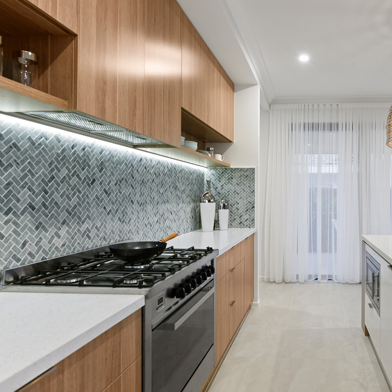 Bộ tủ bếp Melamine kết hợp nhiều màu kết cấu gỗ trắng