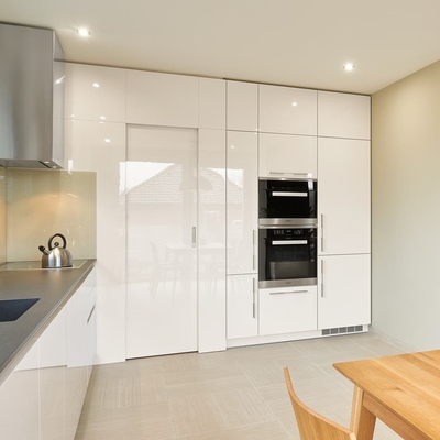 Tủ mô-đun nhà bếp bóng hoàn toàn Acrylic Bộ lưu trữ hiện đại màu trắng sang trọng